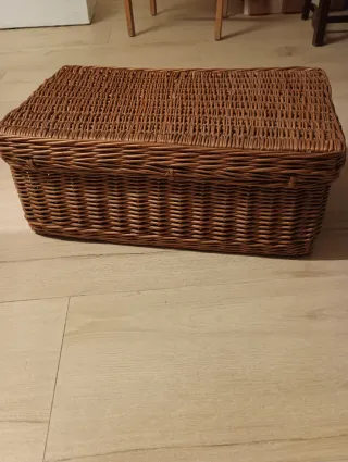 Maleta de mimbre vintage