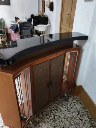 Barra de bar vintage madera y cromo