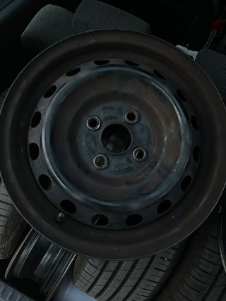 4 Llantas de aluminio R14, 4 tornillos