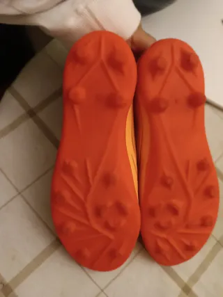 Botas de fútbol talla 34