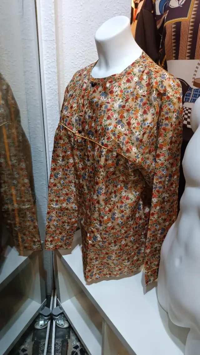 Blusón fallero estampado floral diferentes tallas