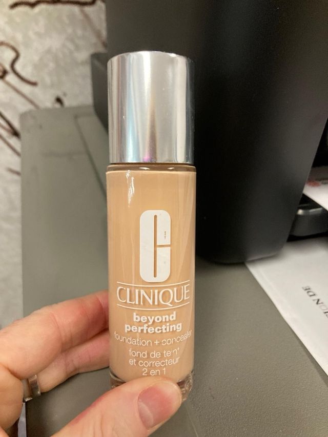 Clinique Beyond CN18 cream. No negociable