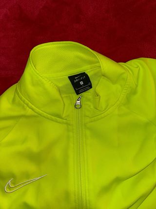 Chaqueta Nike fluorescente