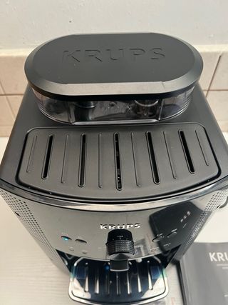 Cafetera Krups Essential Superautomática