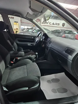 Volkswagen Golf 1.6 gasolina,solo 66.000k,1 dueño.