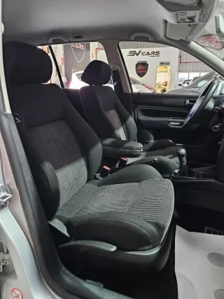 Volkswagen Golf 1.6 gasolina,solo 66.000k,1 dueño.