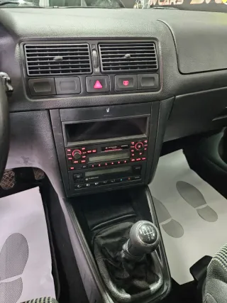 Volkswagen Golf 1.6 gasolina,solo 66.000k,1 dueño.