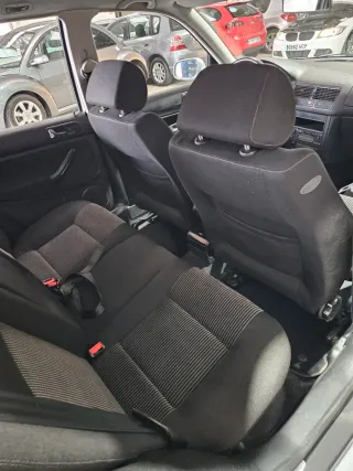 Volkswagen Golf 1.6 gasolina,solo 66.000k,1 dueño.