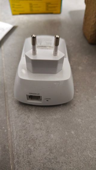 TP-LINK RE200 AC750 Wi-Fi Range Extender