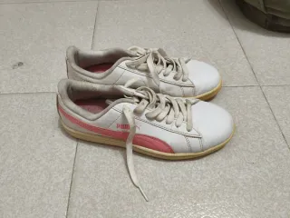 Zapatillas Puma Blancas y Rosas