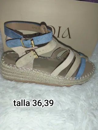 Sandalias DIA Beige y Azul Talla 36,39