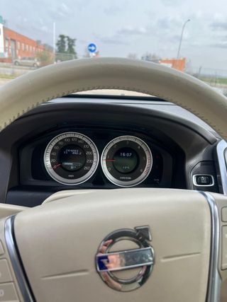 Volvo XC60 2.4 D5 AWD Summum