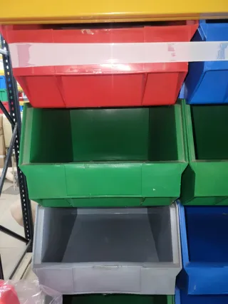 Cajones PVC resistentes para almacenaje