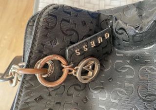 Bolso Guess Negro Hombro