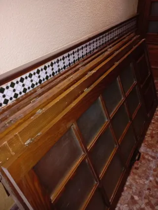 Puerta corredera de madera a medida