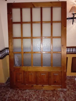 Puerta corredera de madera a medida