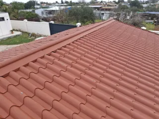 Fabricación y montaje de panel sándwich