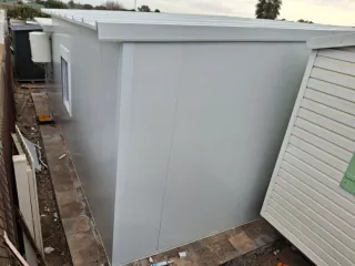 Fabricación y montaje de panel sándwich