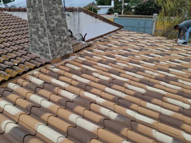 Fabricación y montaje de panel sándwich