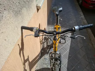 Bicicleta Montaña Amarilla