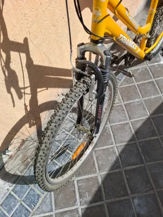 Bicicleta Montaña Amarilla