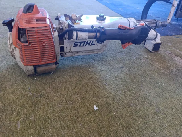 Vareadora Stihl SP 451