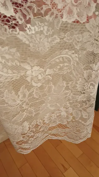 Cortinas de encaje blanco roto