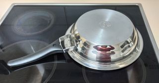 Sartén AMC 28 cm con tapa