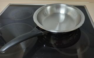 Sartén AMC 28 cm con tapa