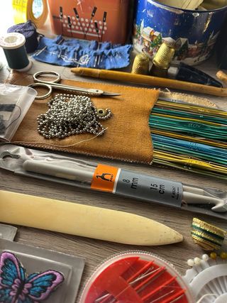 Vasto assortimento materiale cucito