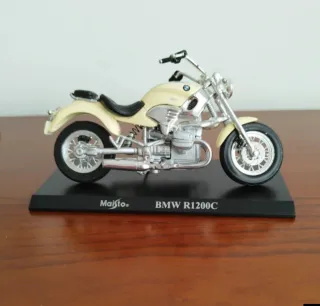 Maisto BMW R1200C Moto a Escala