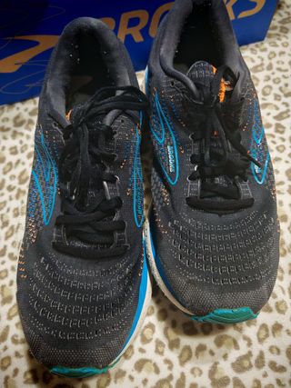 Lote 3 zapatillas premium Brooks Saucony tallas 46