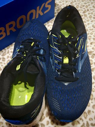 Lote 3 zapatillas premium Brooks Saucony tallas 46