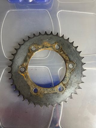 Suzuki Dr Big 50 Corona 38 dientes