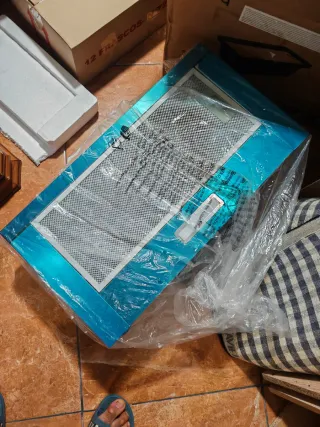 Campana extractora negra