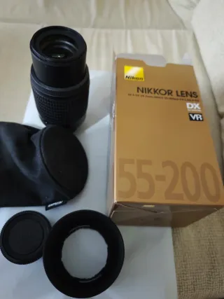 Obiettivo Nikon NIKKOR 55-200mm VR