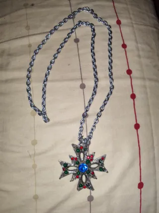 Collar Cruz Multicolor con Piedras