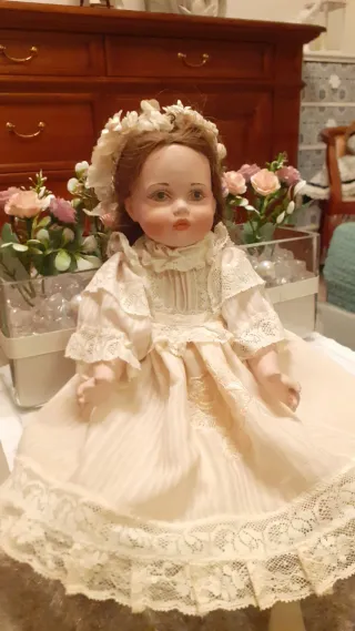 Bambola porcellana Le bambole di Arianna