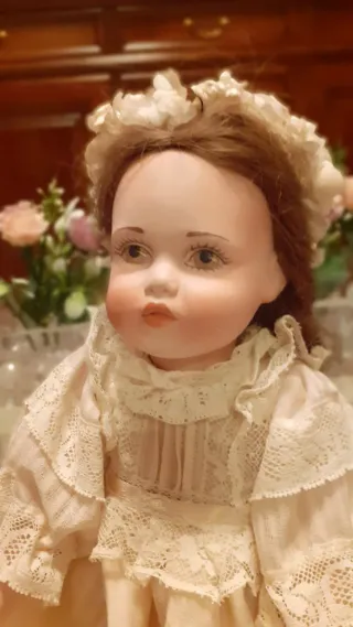 Bambola porcellana Le bambole di Arianna