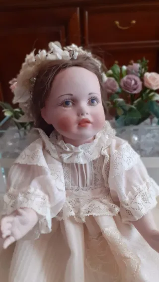 Bambola porcellana Le bambole di Arianna