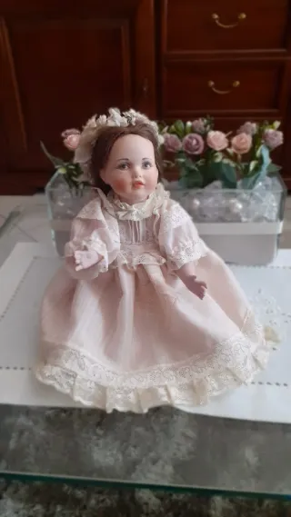 Bambola porcellana Le bambole di Arianna