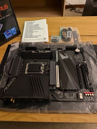 Placa Z790 AORUS ELITE AX