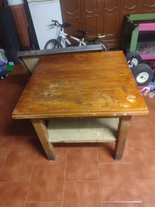 Mesa de pino rústica