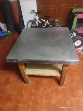 Mesa de pino rústica