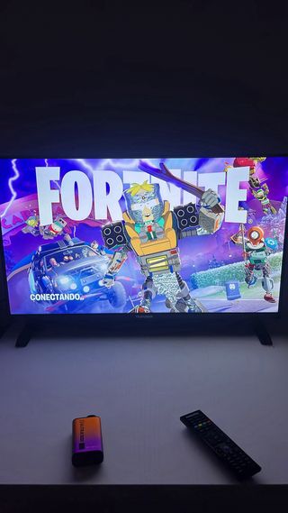 Consola PS5 + Mando + Cascos + TV 32