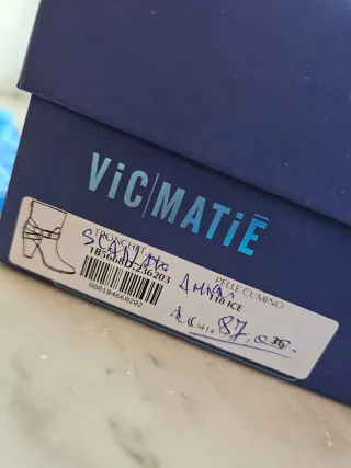 Vic Matié stivaletti grigi con fibbie