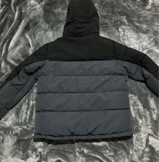 Chaqueta Tenth acolchada gris y negra