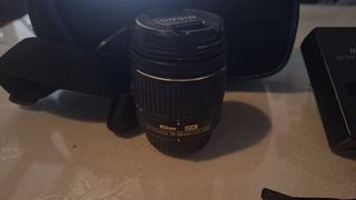 Cámara Nikon D3300 + objetivos 18-200 y 18-55 f3.5