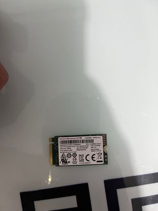 Pantalla y teclado Lenovo