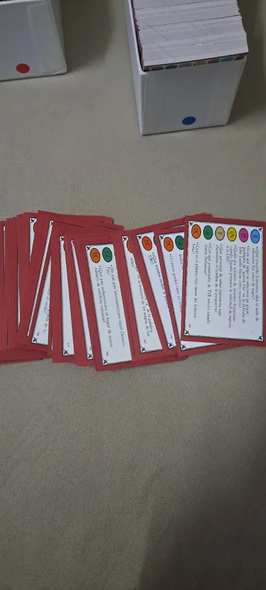 Trivial Pursuit Edición Jóvenes Carrozas